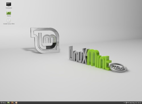 Linux Mint 13 with Cinnamon desktop