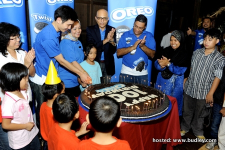 Oreo 100Th Birthday Bash_Pic 1