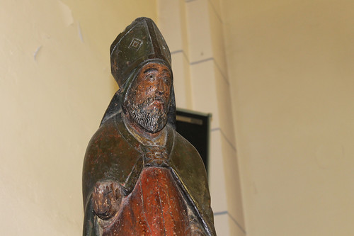 Statue de Saint-Nicolas dans l'église d'Einville-au-Jard