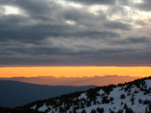 california sunset sky cloud snow ski spring dusk mountshasta hiddenvalley