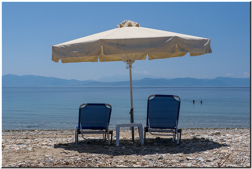 sea beach panasonic greece evia sunbeds rovies gh2 14140 euboea stereaellada dmcgh2 elymnio