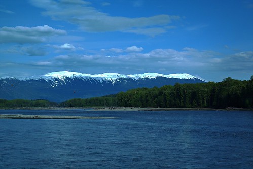 canada britishcolumbia skeena skeenariver viarail mountainrange snow