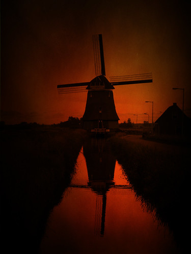 sunset holland netherlands windmill dutch canal nederland molen volendam dekathammer mariinapark