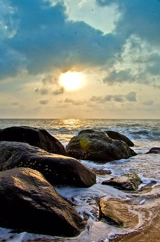 sun india beach water sunrise nikon wave chennai tamilnadu kovalam kovalambeach vinoth 55300 d7000 nikond7000 vinothyadav