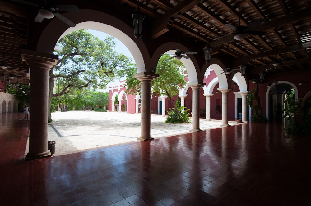 La Hacienda Henequenera y la Casa del Arte Popular Mexicano en Xcaret