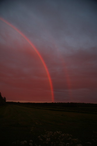 finland rainbow midnight sateenkaari