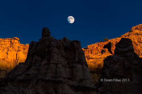 moon newmexico twilight sandstone objects abiquiu whiteplace highdesertlight
