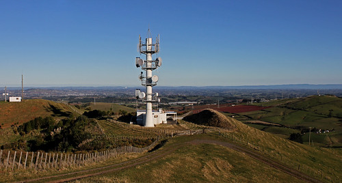 newzealand rural canon landscape farmland hills pasture transmissiontower bombayhills 550d t2i canoneos550d mtpuketutu
