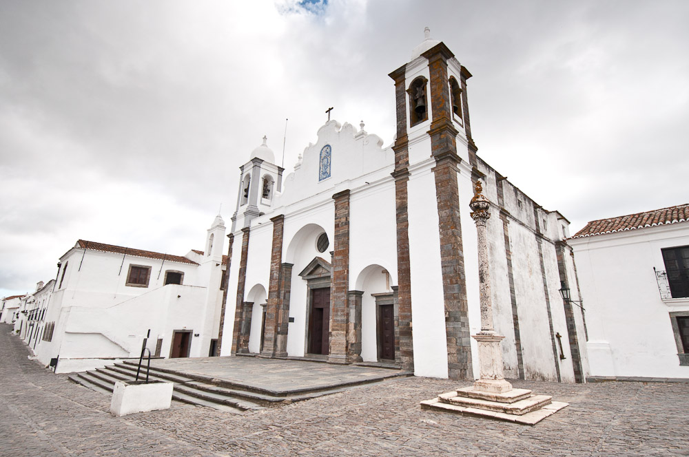 La Iglesia Matriz de Santa María da Lagoa en Monsaraz