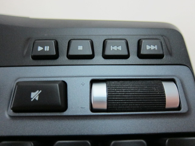 Logitech G19 Gaming Keyboard - Media Keys