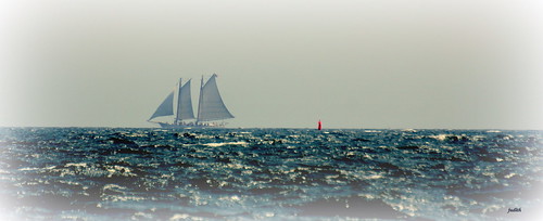 ocean blue water sailboat boat newjersey sailing horizon wildwood schooner