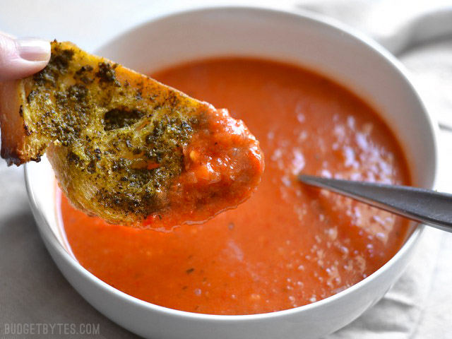 Roasted-Red-Pepper-and-Tomato-Soup-thick