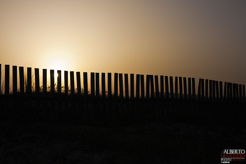 light sunset sun luz sol canon atardecer dunes playa ocaso dunas zaharadelosatunes 450d atrapadunas