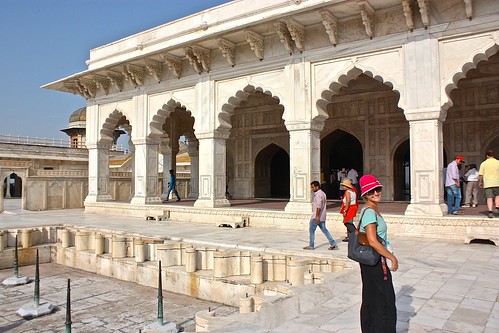 the palace in Agra Fort