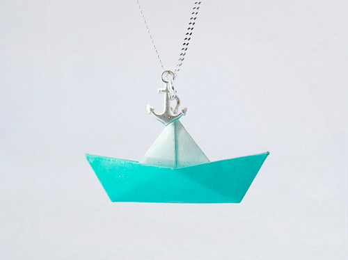 origami-boat-necklace