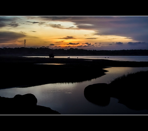 sunset shadow cloud silhouette canon tank dusk reservoir srilanka lightroom anuradhapura 24105f4l 60d tissuwewu