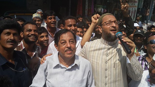 Asaduddin Owaisi in door to door campaign with incumbent MLA Mumtaz Ahmed Khan.