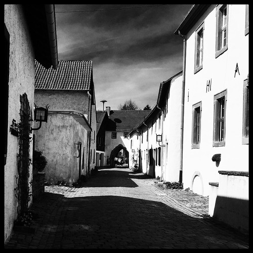 germany zwartwit bnw blackandwhitephotography kronenburg travelphotography