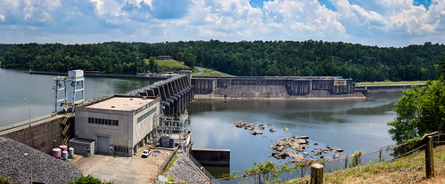 holt dam lock river boat tuscaloosa alabama hydroelectric