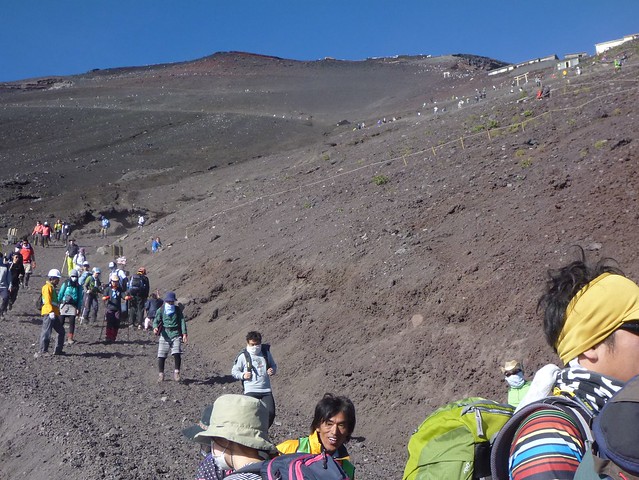 富士山登山(援人やま部) Mt.Fuji Trekking 2012