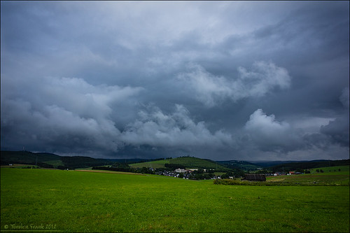 cloud storm weather dark deutschland wolke nordrheinwestfalen wetter wittgenstein mittelgebirge rothaargebirge wolkendecke schameder wittgensteinerkammer
