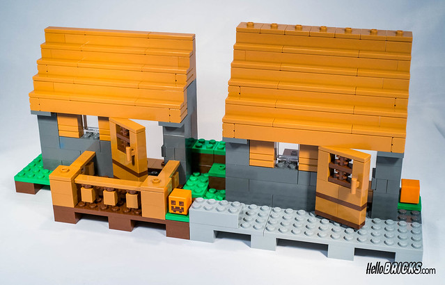 LEGO 21128 Minecraft The village