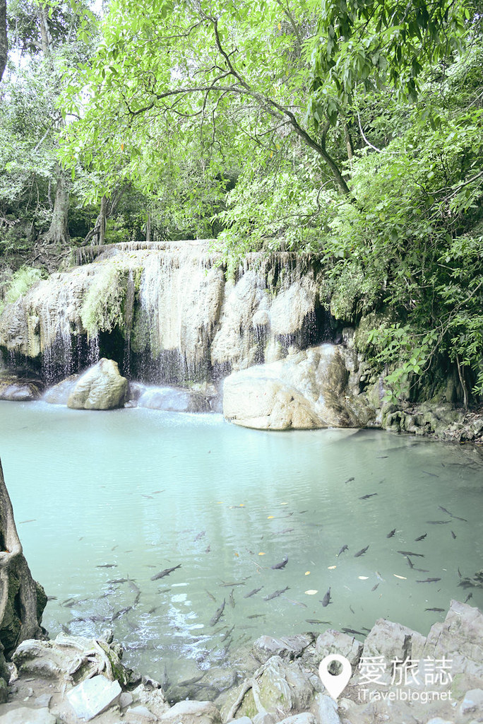 泰国北碧府伊拉望国家公园七彩瀑布 Erawan National Park (15)