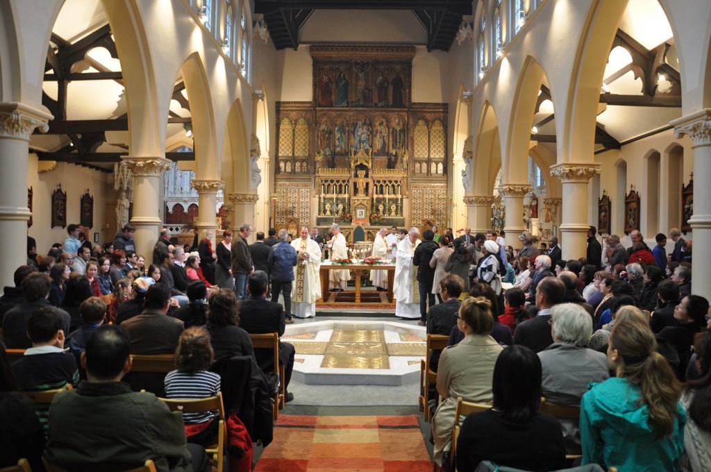 Archbishop celebrates 150th Anniversary at St Charles Borromeo Church - Diocese of Westminster