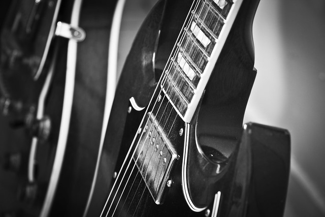 Photo：Gibson SG Standard 2001 By LukePricePhotography