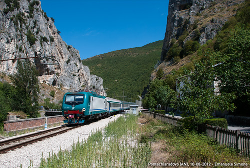 roma train italia simone bahn reg marche fabriano emanuele ancona ferrovia regionale 541 dtr 043 genga 464 e464 mdvc serrasanquirico mdve goladellarossa simonart pontechiaradovo romaancona emanuelesimone simoneema