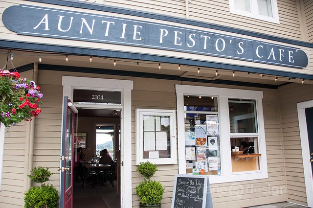 Auntie Pesto's Café