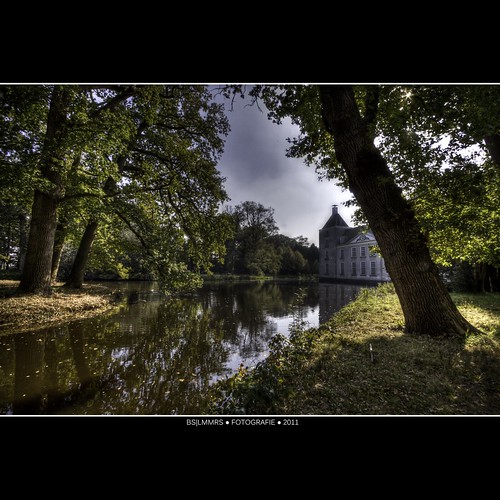 autumn reflection tree castle netherlands architecture canon landscape herfst nederland uitzicht bos 1022mm architectuur kasteel lightroom warmond landgoed photomatix 50d canon50d