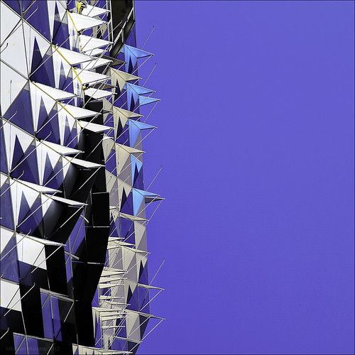 blue urban architecture graphic geometry australia melbourne textures abstrakt geometrie abstracted urbangeometry archittetura artonthestreets creattività bluespaces graphicarchitecture abstractedreality architectureinmelbourne