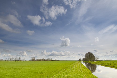 holland netherlands landscape bomen nikon day cloudy wolken lee dijk weiland landschap wolk weerspiegeling noordeinde reflectie polderlandschap windveren watergang leefilter jenco wolkenvelden