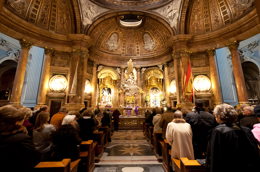 Visita a la Basílica de Nuestra Señora del Pilar de Zaragoza