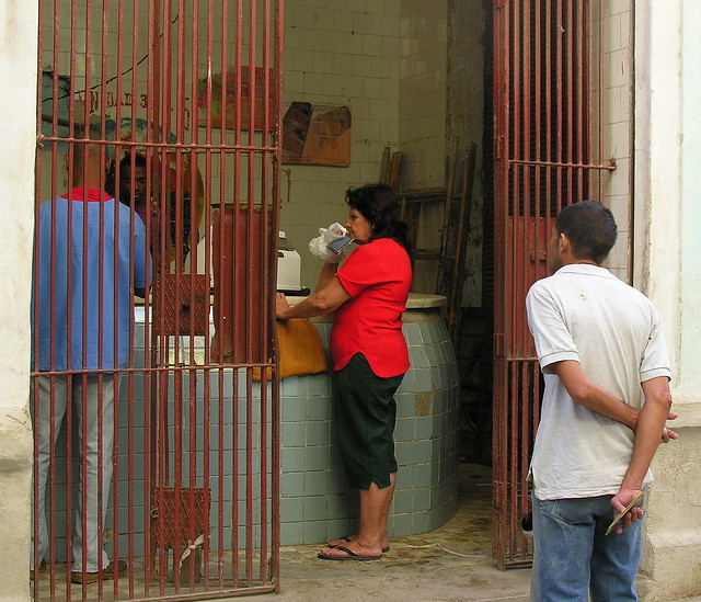 2011 CUBA HAVANA-099 PEOPLE 古巴 哈瓦那 人民