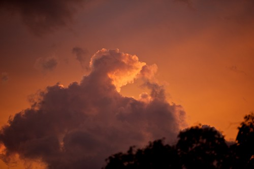 light sunset red sky nature night nikon skies cloudy australia victoria stormclouds d700 nikond700 therebeastormabrewin australianthunderstorm cloudsstormssunsetssunrises