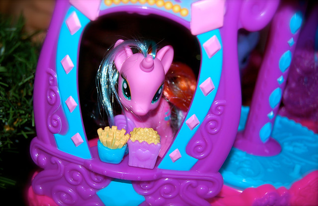 My Little Pony: Rarity's Carousel Boutique