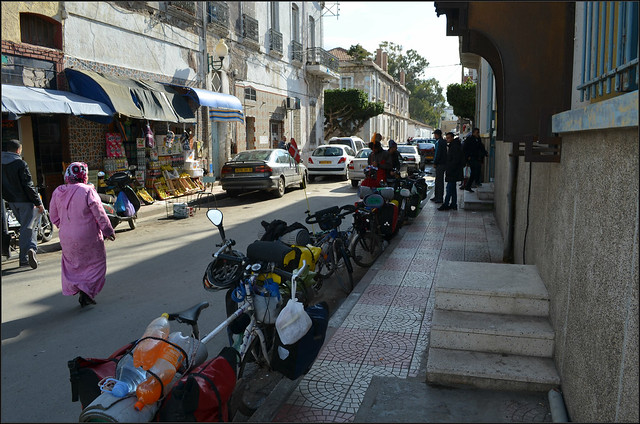 Con las ruedas en Argelia. Comienza la odisea argelina, primera etapa Tlemcén. - Mon Tour D'Algérie: Argelia, Túnez y Francia a pedales. (CONSTRUCCIÓN) (6)