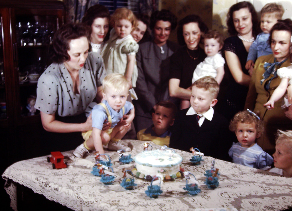 slide 052-2nd Birthday, March 1946