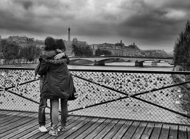Les amoureux du pont des arts | Flickr - Photo Sharing!