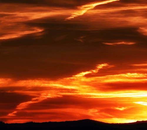 sunset red orange yellow clouds spain artistic alicante nubes puestadesol tone nube elda tonal tono postadesol alacant sonyalphaa100 valenciancommunity mygearandme mygearandmepremium mygearandmebronze frecuenciatonal