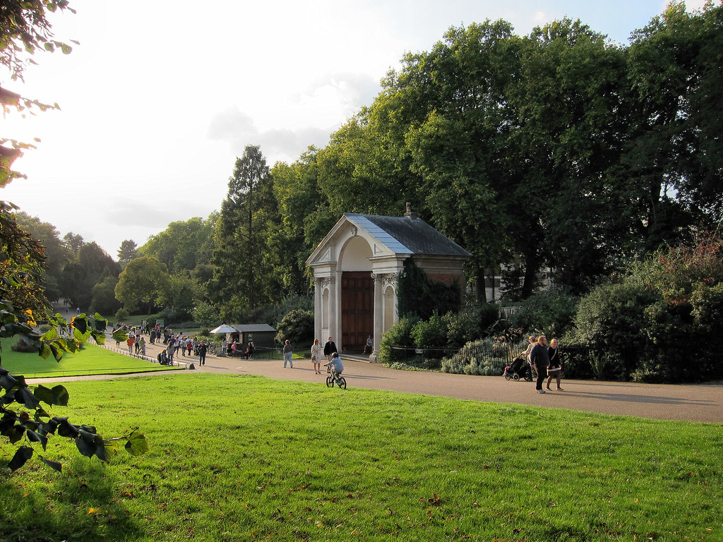 Must-See Incredible Statues of Kensington Gardens