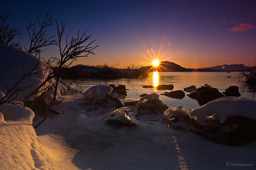 winter sunset snow cold ice colors iceland rocks snjór vetur sunstar sólarlag ís litir kuldi sólsetur hphson sonyslta55