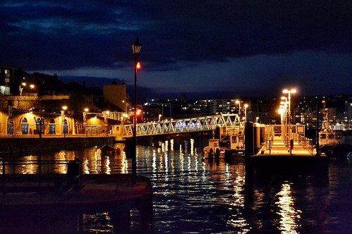 uk england night boats lowlight plymouth devon gb pontoon gangway thebarbican worldcitycenters thewestcountry afsdxnikkor1855mmf3556gvr iamnikon d3100 nikond3100