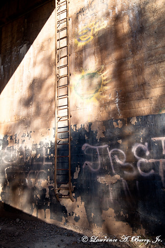 graffiti shadows eldorado kansas ladder railroadbridge butlercounty canon50d ultrawideanglelens strongcontast photographerlburry