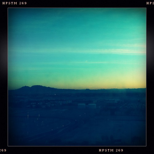 travel vegas america sunrise desert lasvegas mandalaybay iphone deser iphoneography hipstamatic