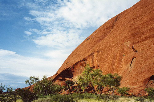 Posvátná skála Uluru aneb Jít nahoru? Fotografovat? Ano či ne?
