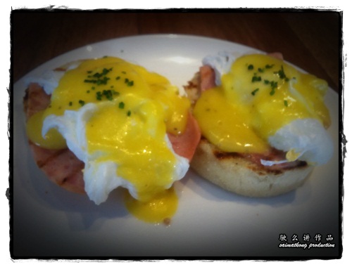 Eggs Benedict - Plan B @ Bangsar Village 1