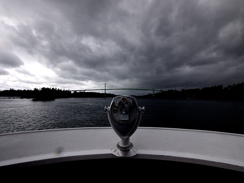 bridge lake ontario green nature dark landscape lumix boat wideangle panasonic f8 7mm vario gf1 photoreportage